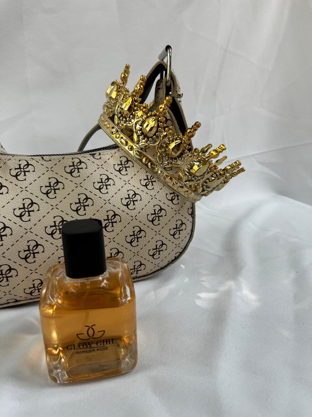 👑 Asenya Monogram Luxe — Güç, Asalet ve Şıklık Bir Arada
