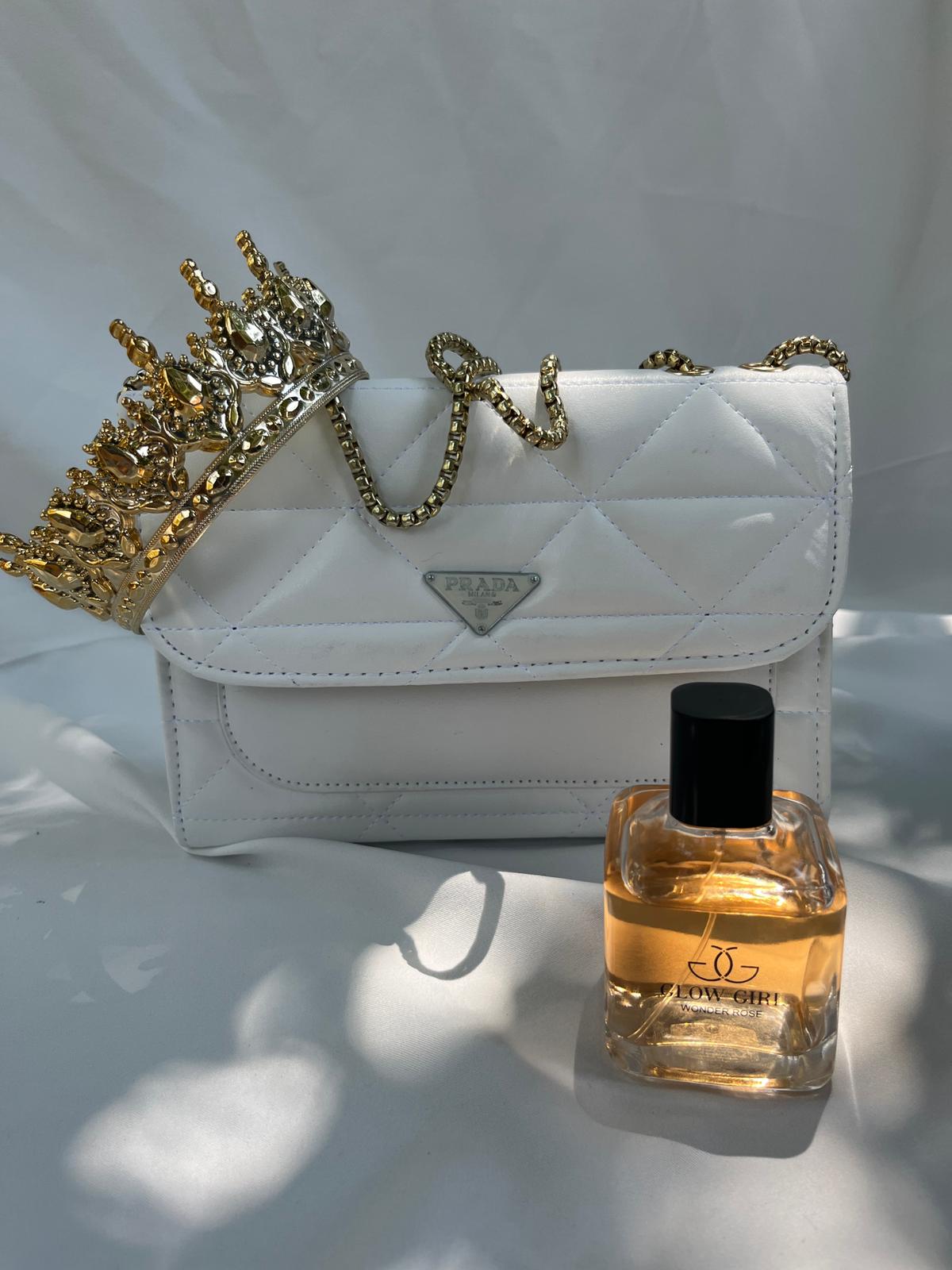 👑 Asenya Luxe Edition – Beyazın Asil Gücü
